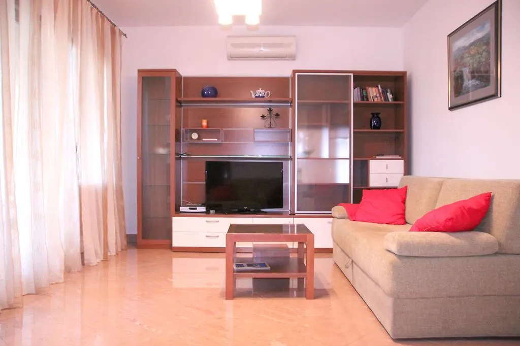 Apartment Rona Una Ičići